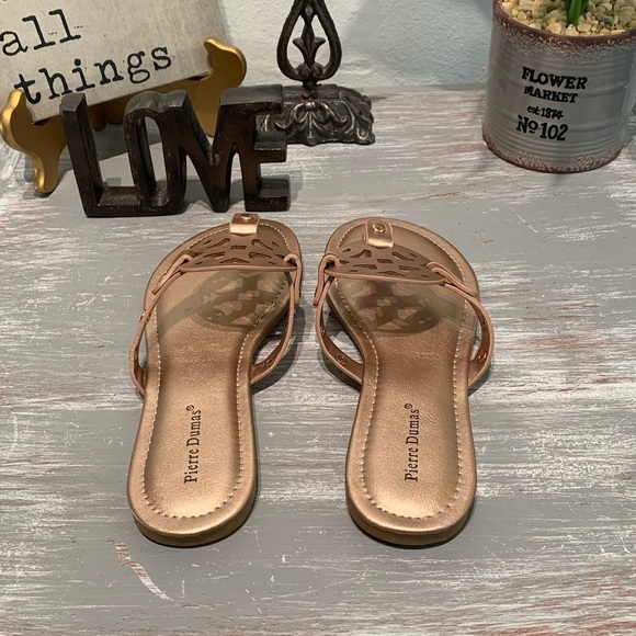 Details about ROSE GOLD ornate thong sandals Pierre Dumas NIB New in box Size 9 Details about ROSE GOLD ornate thong sandals Pierre Dumas NIB New in box Size 9